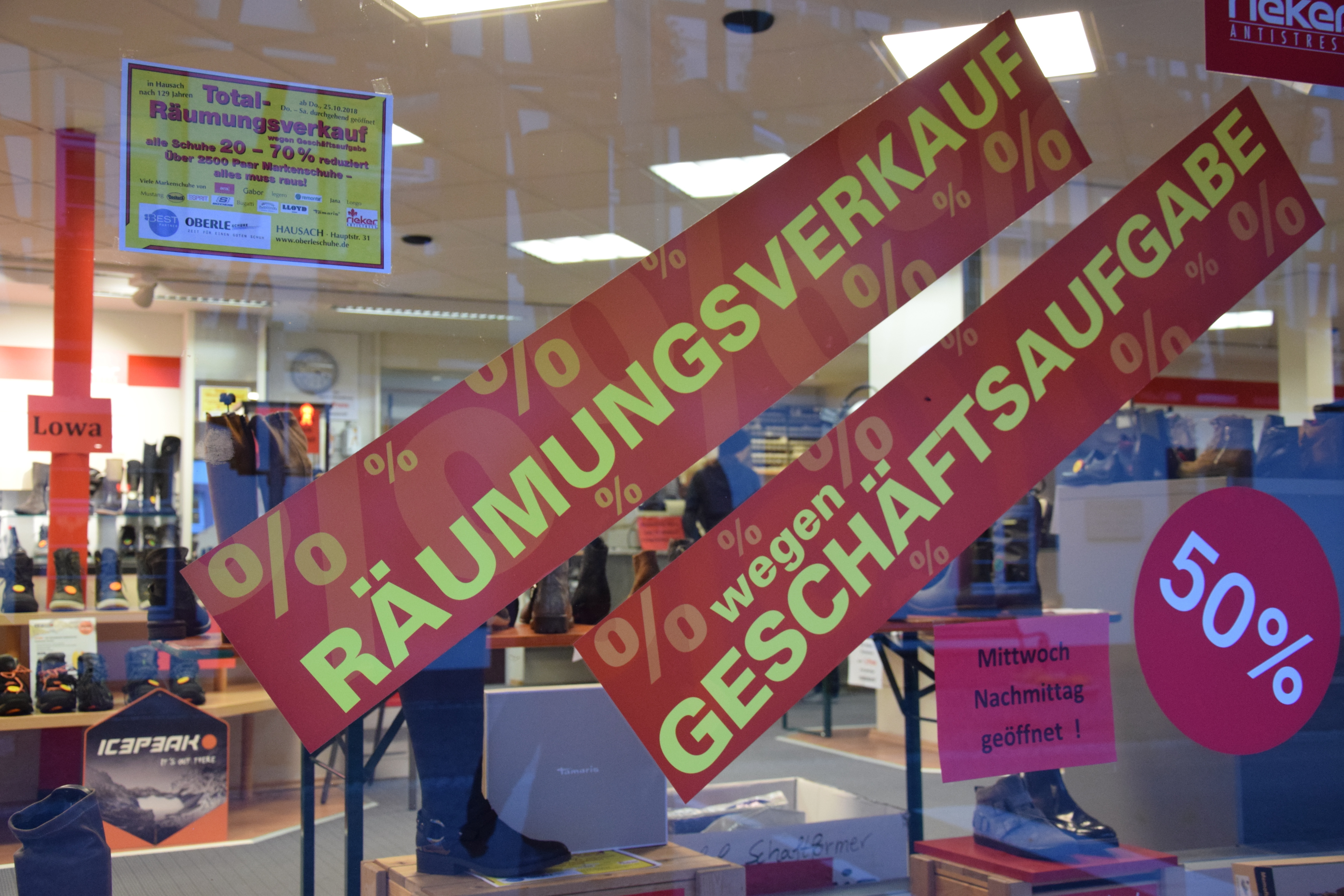 Immer mehr Geschäfte in der Region schließen.