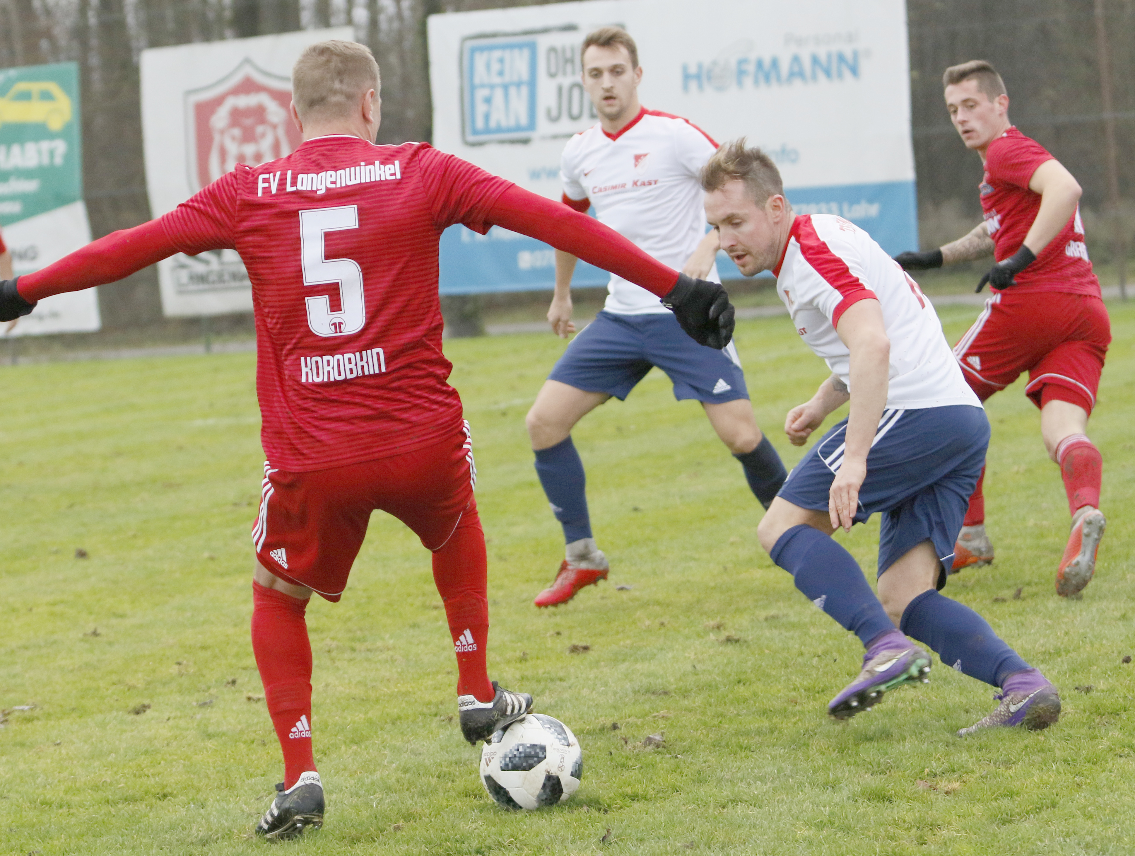 Mit einem 1:1-Unentschieden trennten sich der FV Langenwinkel und der TSV Loffenau.