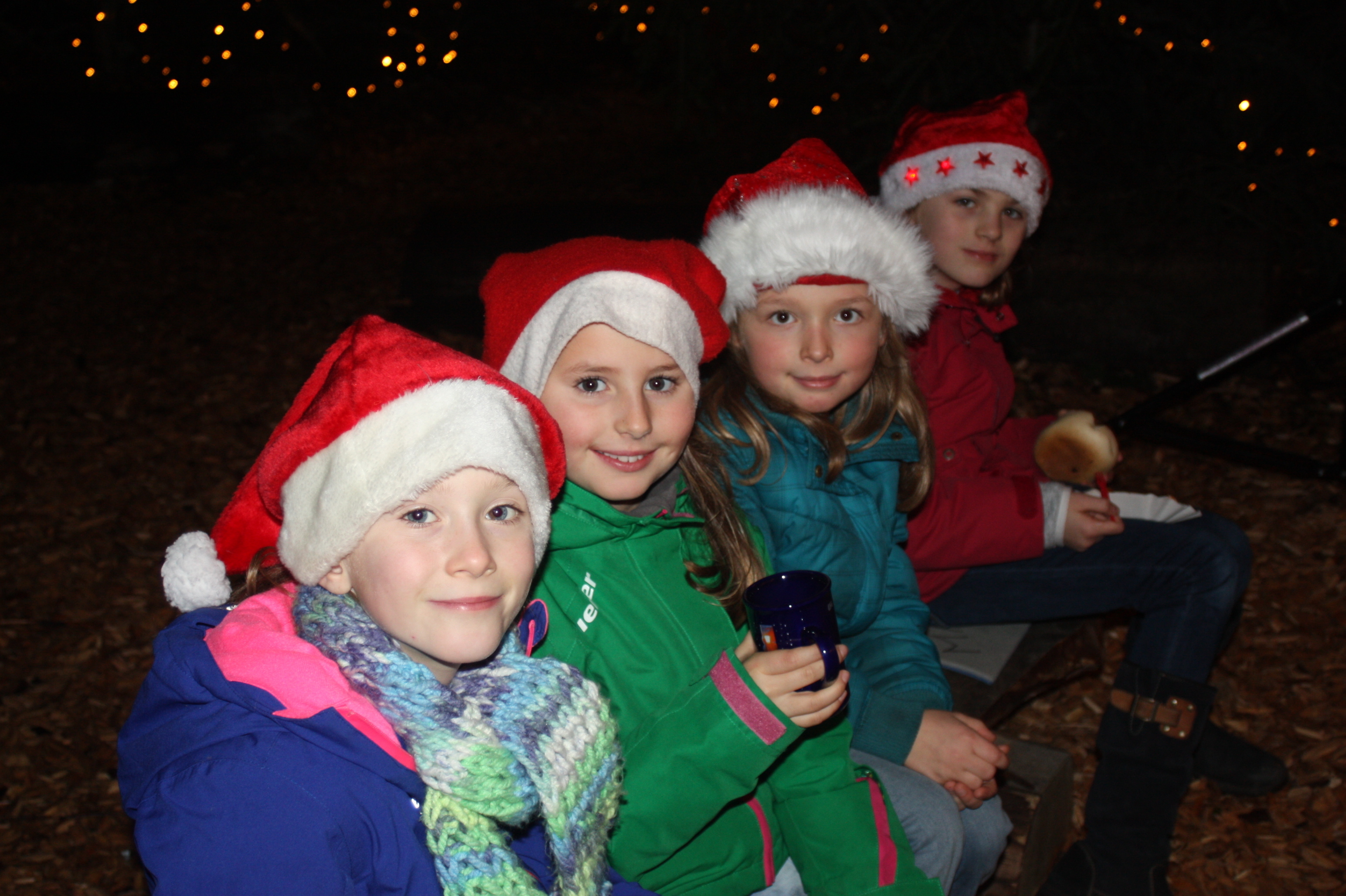 Kinder beim Hausacher Bilderbuch-Advent