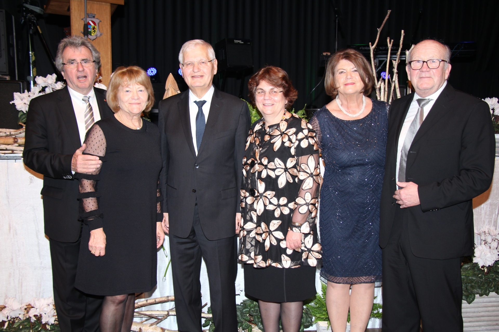 Über das Spendenergebnis freuten sich (von links) Werner und Ursula Kimmig, die Freiburger Ärzte Matthias Brandis und Charlotte Niemeyer sowie Inge und Bernd Rendler.