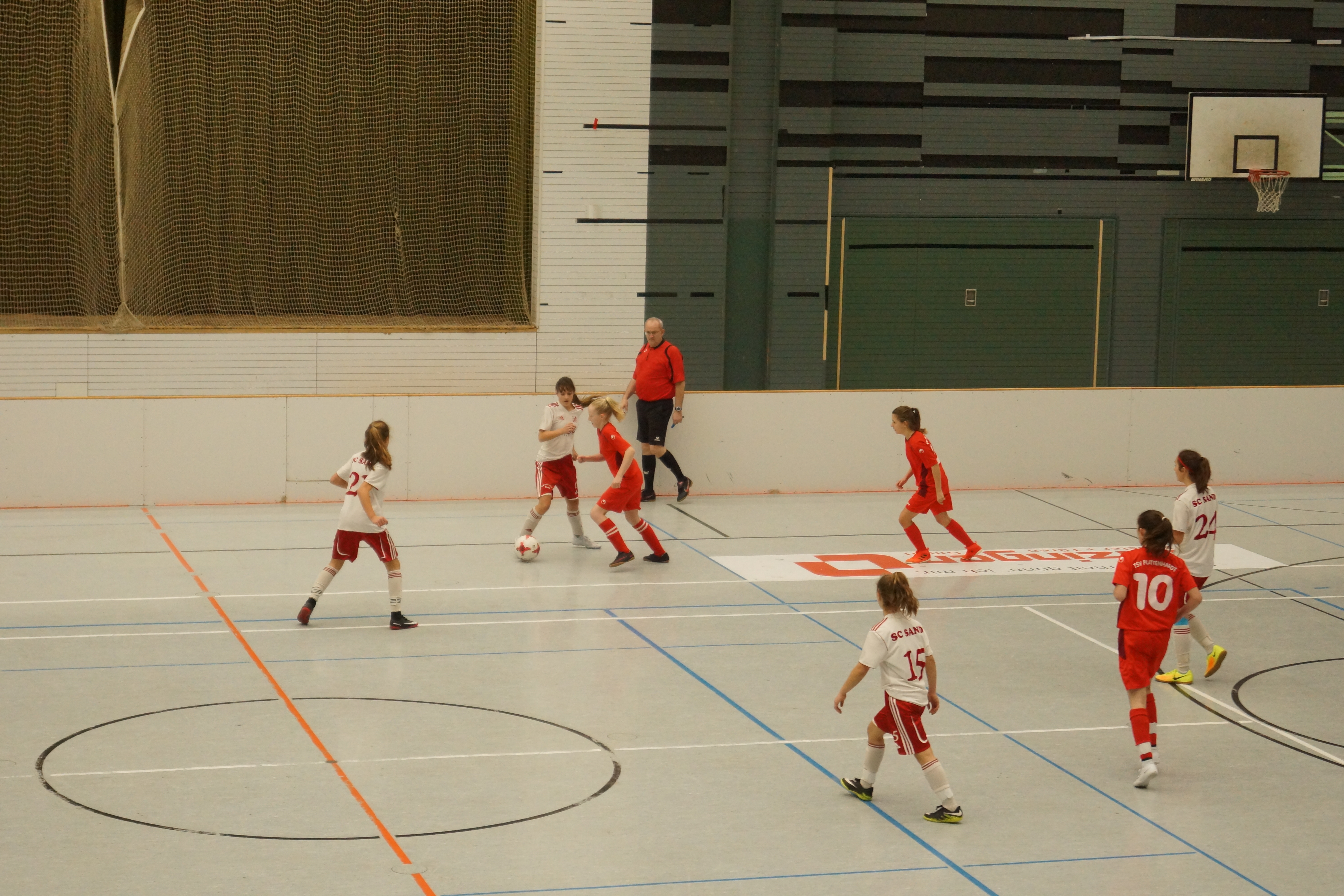 Bild von einem Spiel der Juniorinnen beim Turnier des SC Sand im vergangenen Jahr.