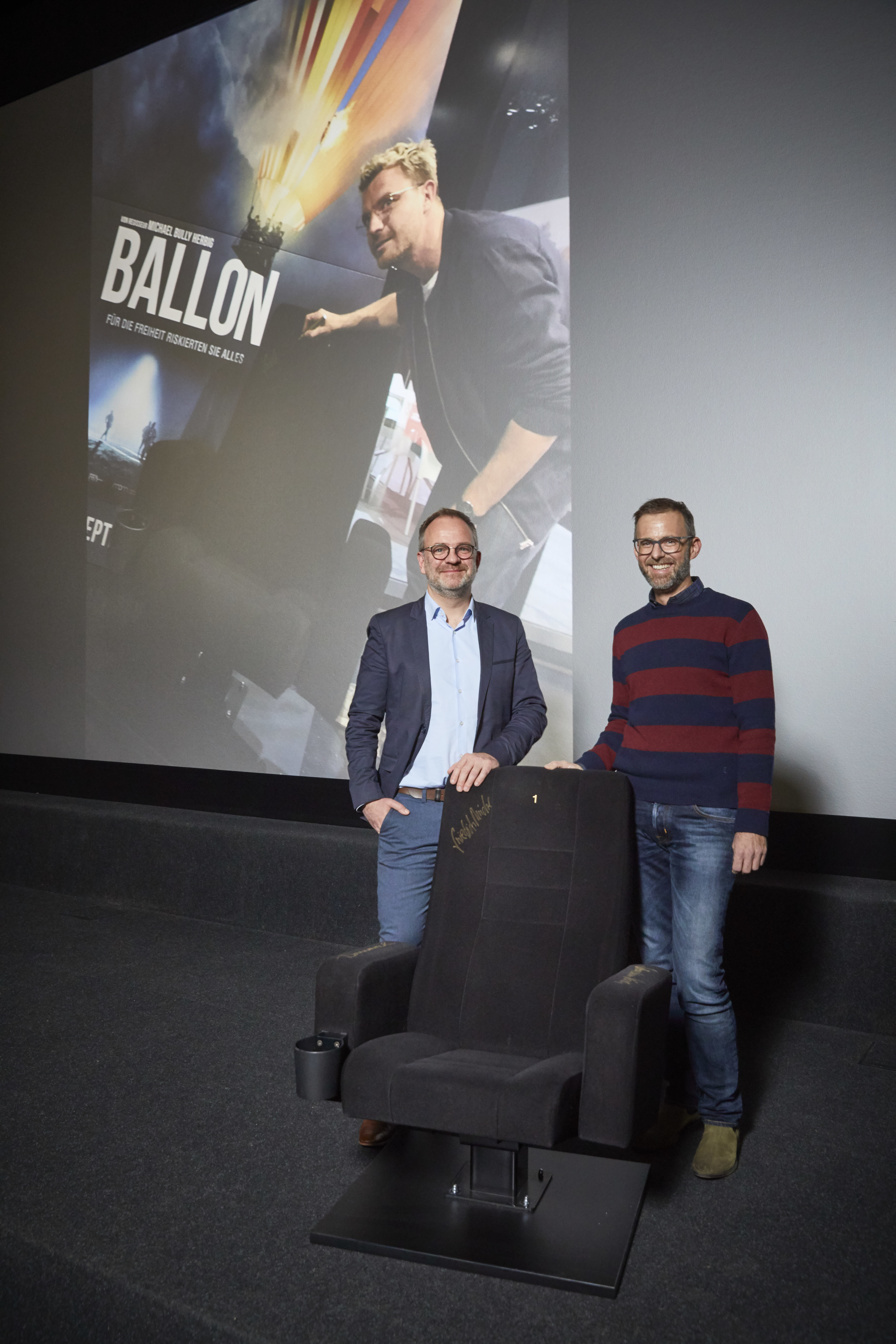 Christian Kaufeisen, Geschäftsführer Stadtanzeiger Verlags-GmbH & Co. KG mit Forum-Cinemas-Chef Jan Maier
