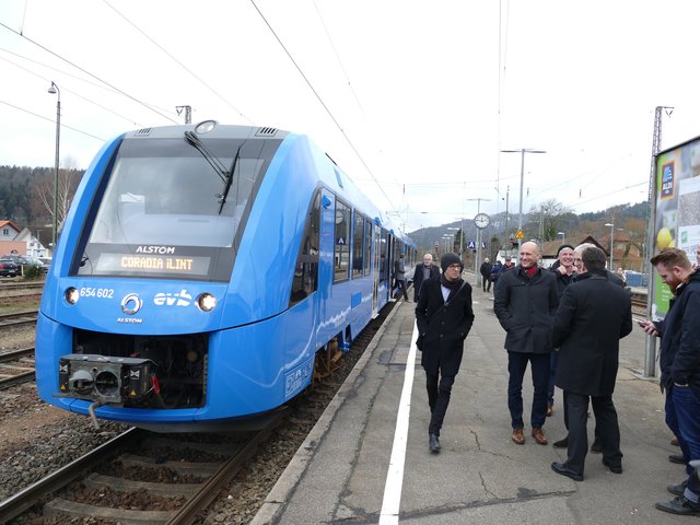 Auf der Testfahrt wurde auch Station in Hausach gemacht.