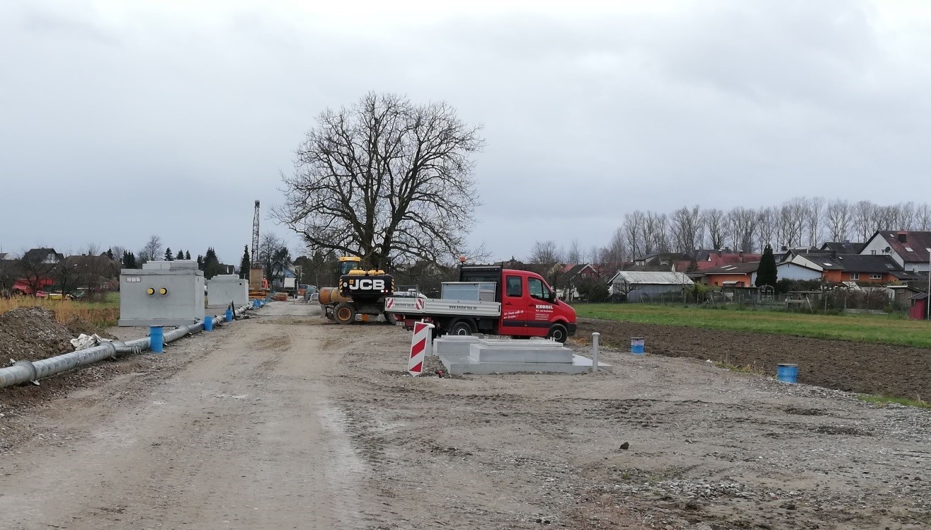 Das Setzen der Schächte soll im Mai 2019 abgeschlossen sein.