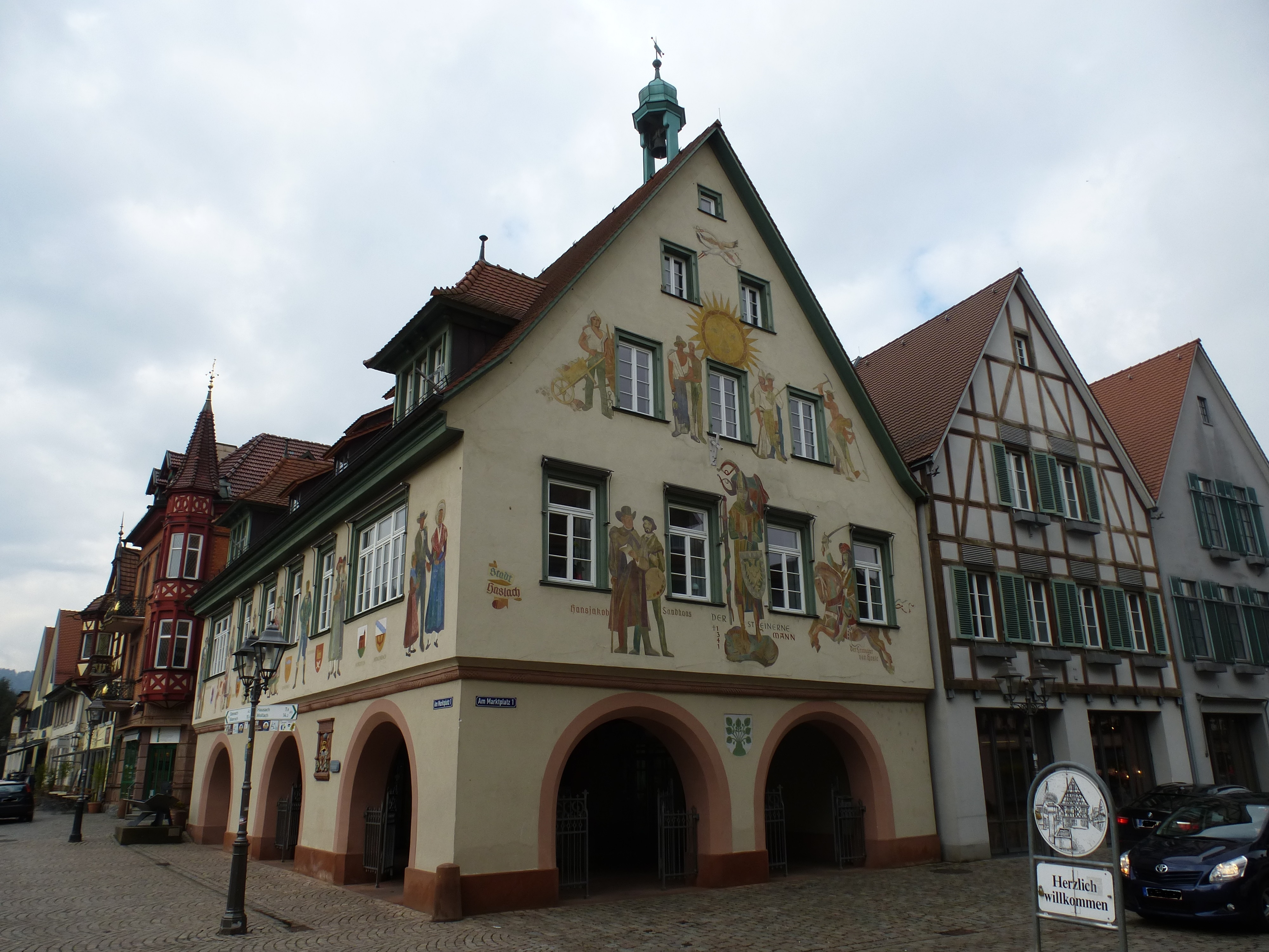 Nach dem Vorfall in Schramberg erlebten auch Mitarbeiter im Haslacher Rathaus einen Fall für die Polizei, der allerdings glimpflich verlief.