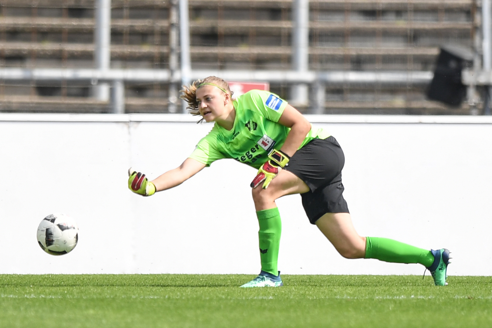 Torhüterin Carina Schlüter wechselt nach der Saison vom SC Sand zu Bayern München.