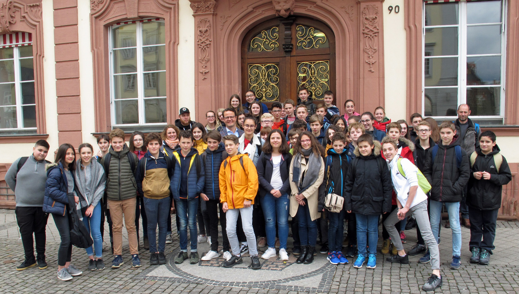 Besuch aus der Offenburger Partnerstadt Lons-le-Saunier: Oberbürgermeister Marco Steffens begrüßte Schüler des Collège Rouget de Lisle im Rathaus.