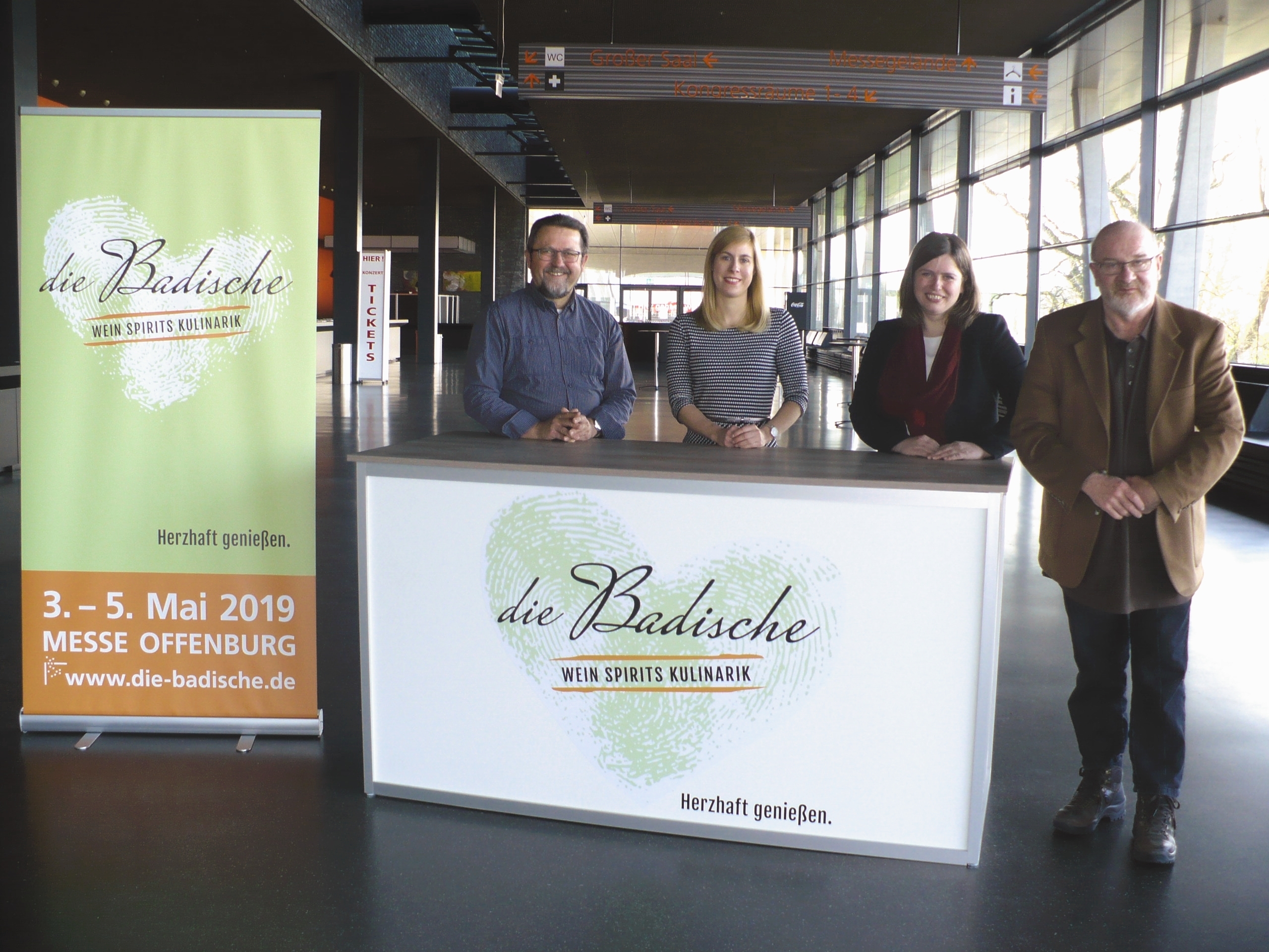 Was bietet "die Badische"? Helmut Lehmann, Sarah Sutter, Sandra Kircher und Kilian Schneider (v. l.) wissen Bescheid.