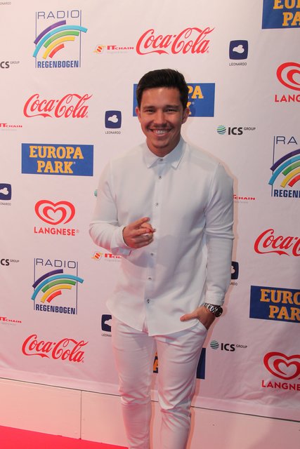 Nico Santos eröffnete die Verleihung. | Foto: ag/fu