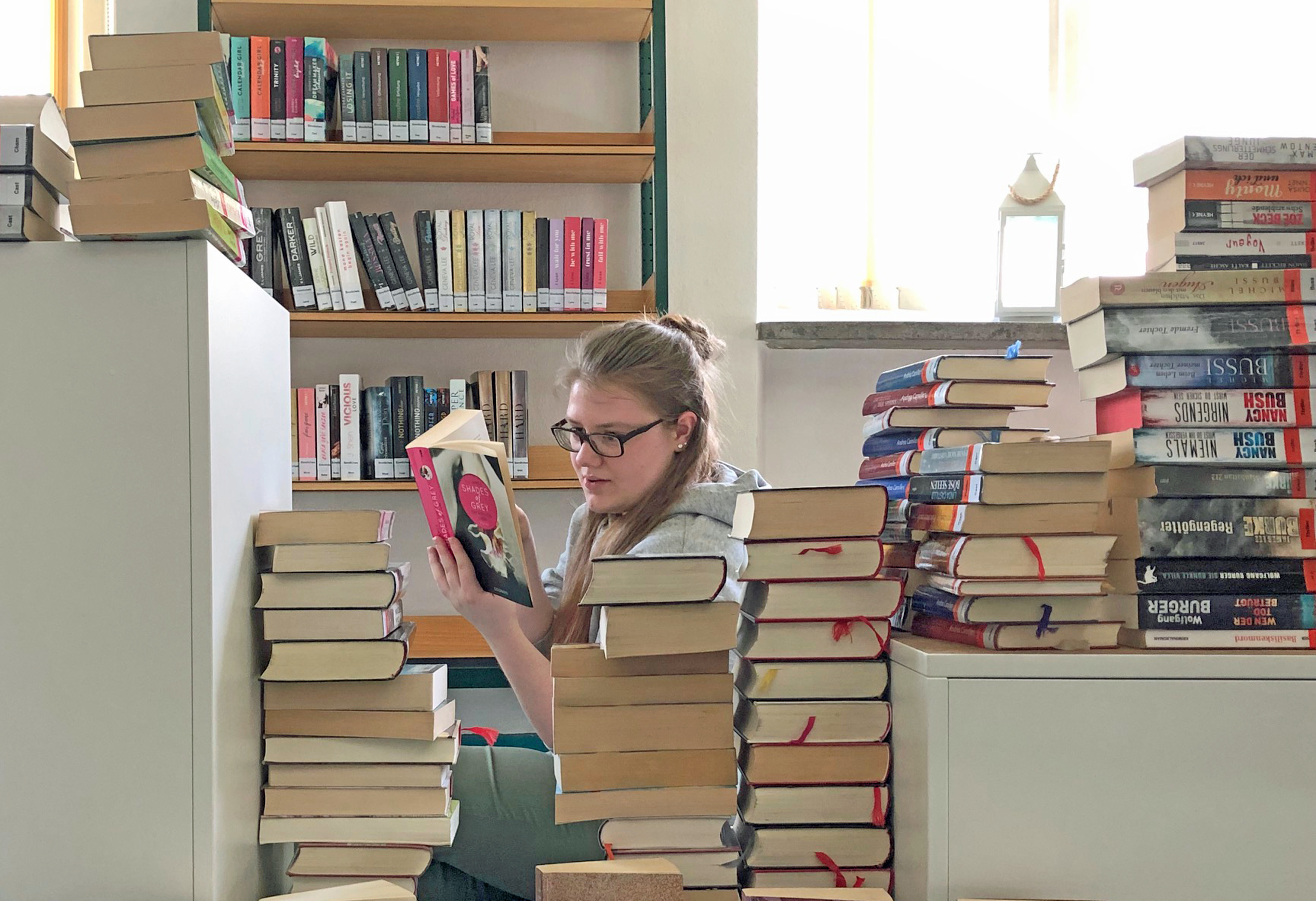 FSJlerin Raphaela Pfeifer bei der Arbeit