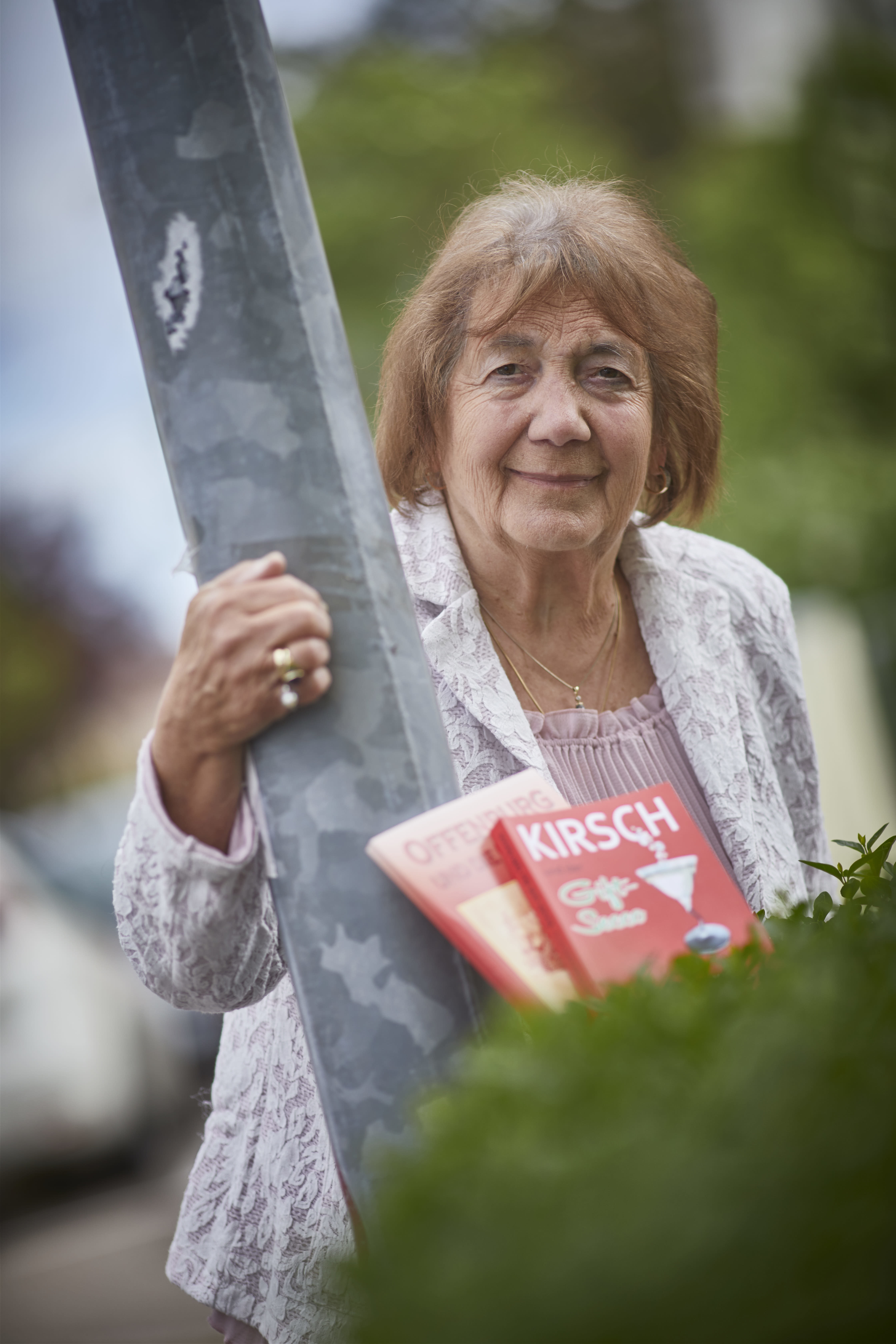 Jahrzehntelang war sie das Gesicht der Öffentlichkeitsarbeit der Messe Offenburg: Nun macht Ursula Hass als Autorin von sich reden.