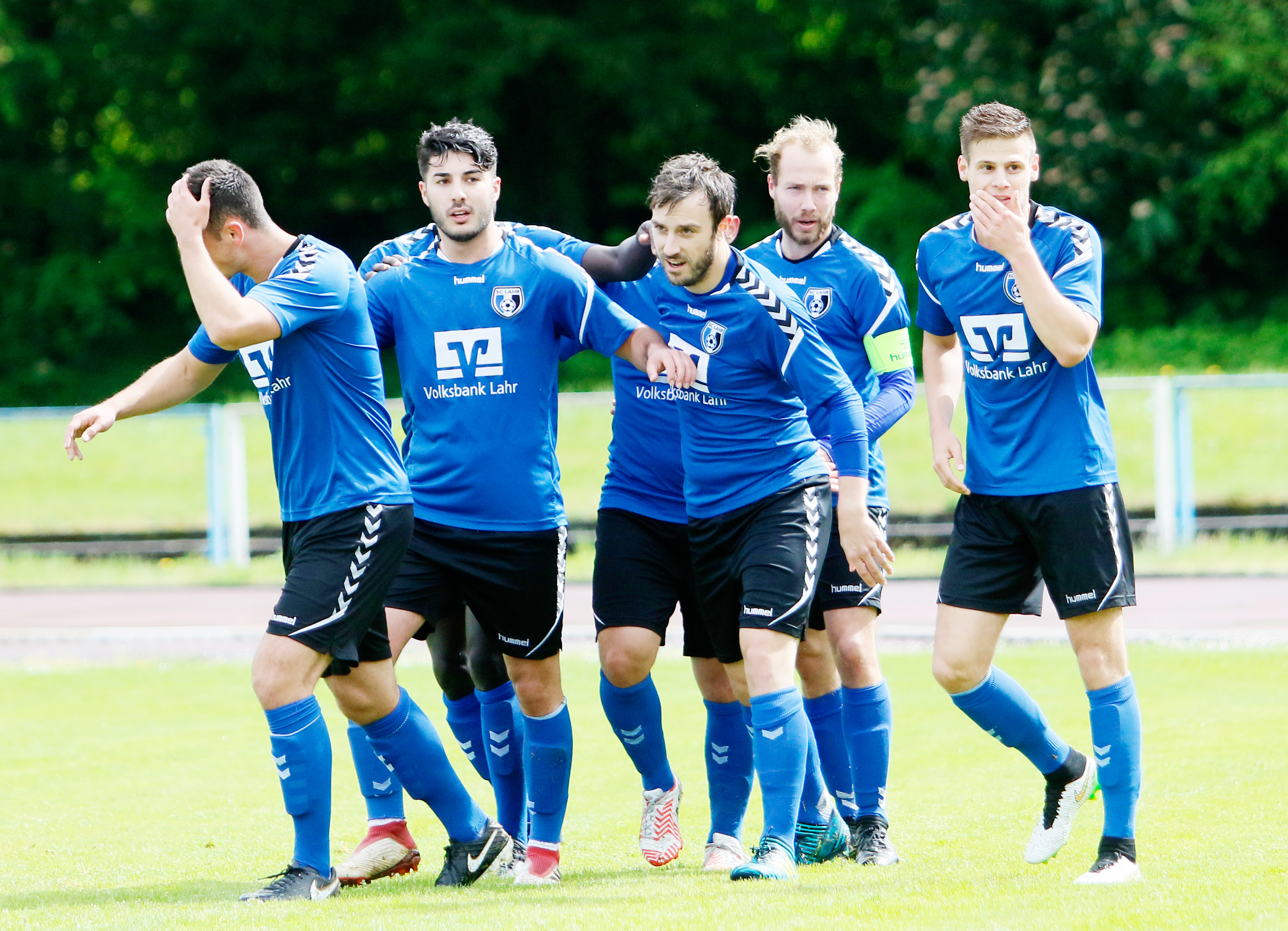 Der SC Lahr hatte gestern allen Grund zur Freude und siegte im Heimspiel gegen Pfullendorf.