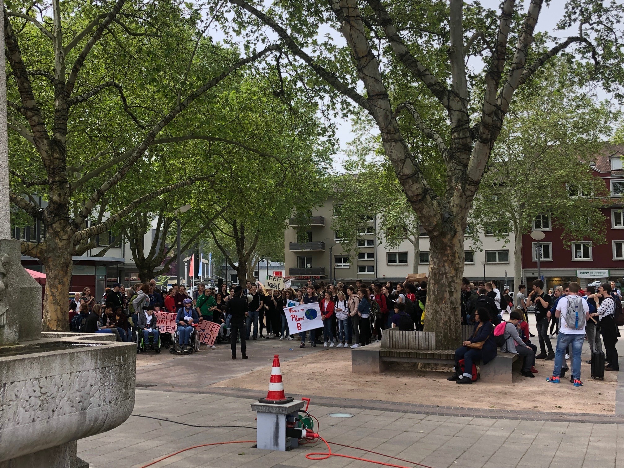 Schüler-Demo am Marktplatz