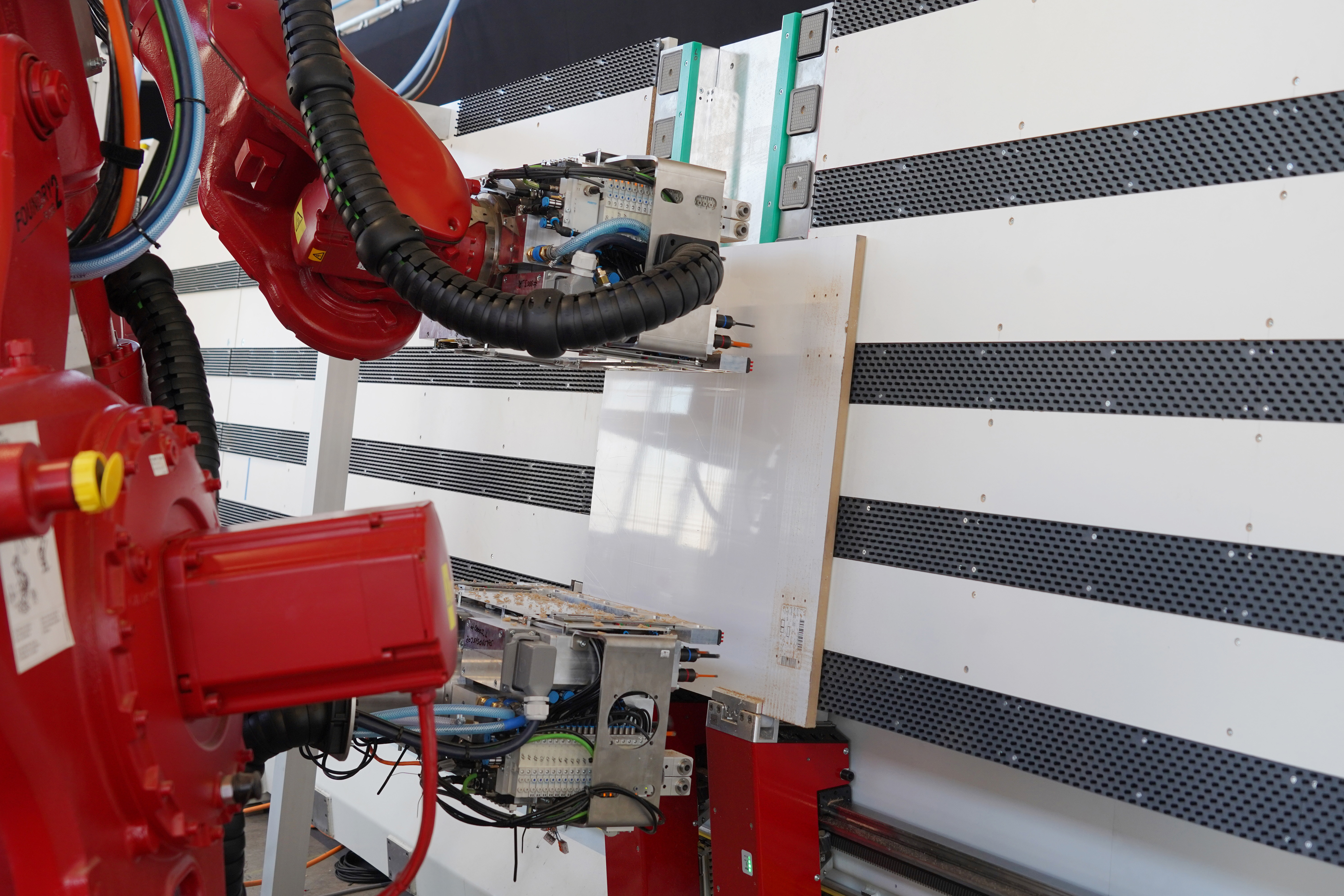 Zur Ligna 2019 präsentierte die Zimmer Group sein mit dem German Innovation Award ausgezeichnetes Modular Transport System.