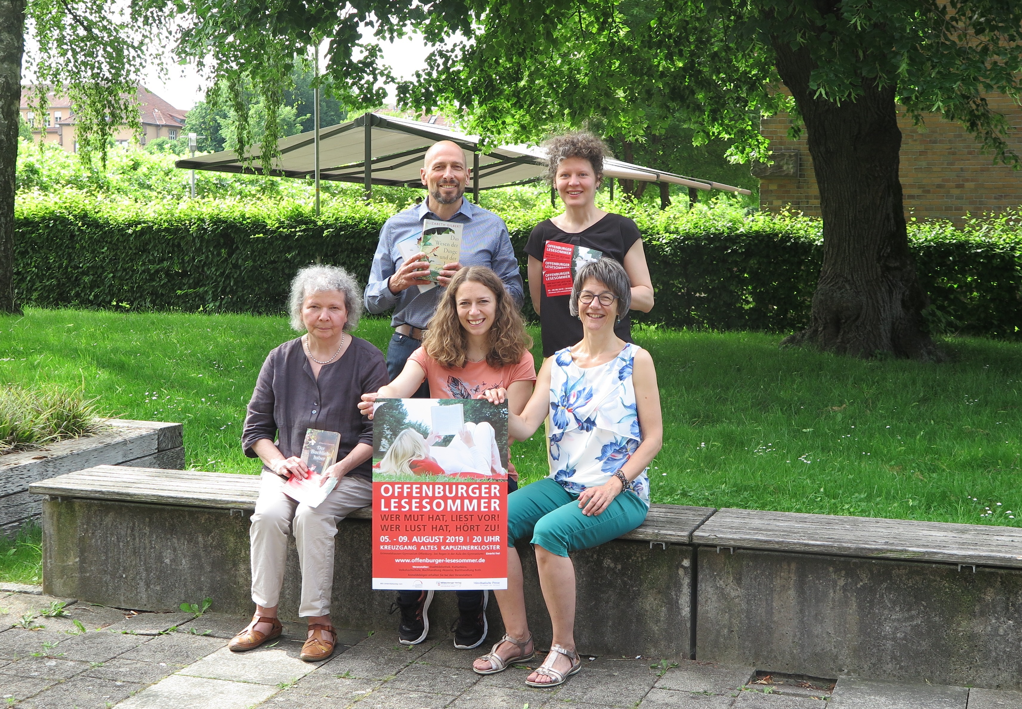 In Offenburg werden wieder Vorleser für den Leseommer gesucht: Christa Peiseler (v. l.), Edgar Common, Malena Kimmig, Constanze Armbrecht und Barbara Roth.