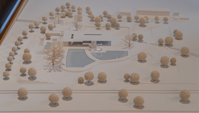 Einer der 13 eingereichten Entwürfe für das neue Hallenbad samt saniertem Freibad | Foto: Foto: Stadt Kehl