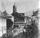 Die wahrscheinlich älteste Fotografie von Oberkirch entstand wohl vor dem Jahr 1866. Die Aufnahme zeigt einen Teil der Hauptstraße mit der Brauerei Braun und im Hintergrund die alte katholische Pfarrkirche.  | Foto: Quelle: Stadtarchiv Oberkirch 