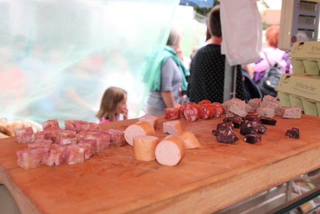 Deftiges aus eigener Schlachtung | Foto: gro