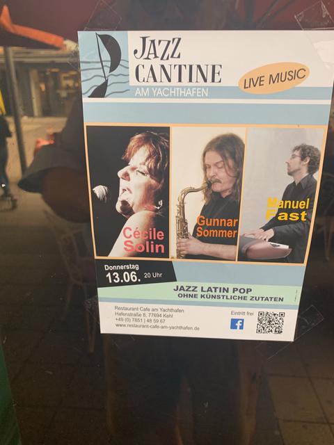 Cécile Solin, Gunnar Sommer und Manuel Fast in der Jazz Cantine | Foto: Gerd Birsner