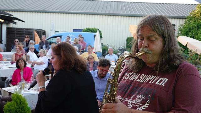 Cécile Solin, Gunnar Sommer und Manuel Fast in der Jazz Cantine | Foto: Gerd Birsner