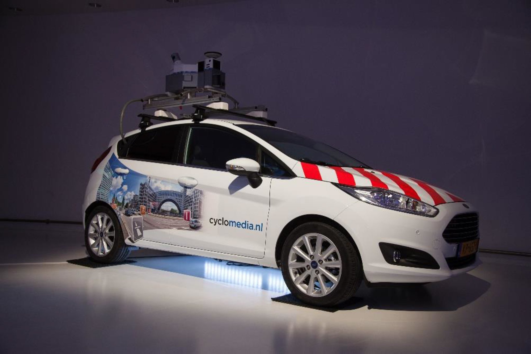 Fabelhafte Auto Mit Kamera Uberwachen Bild