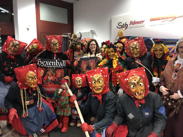 Verlegerin, Hexenmeister, Hexen, Spättlehansele und Alt-Offenburgerinnen | Foto: gro