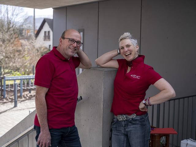 Carmen Erdmann (1.Vors.)  und Bernhard Brucker (2. Vors.) sind glücklich über den Verlauf | Foto: Gerhard Große