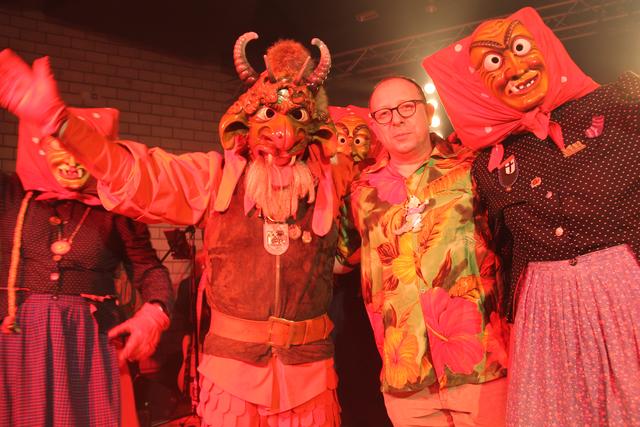 Frisch gestempelt feiert es sich nochmal so gut | Foto: Rüdiger Stadel/Hexenzunft Offenburg