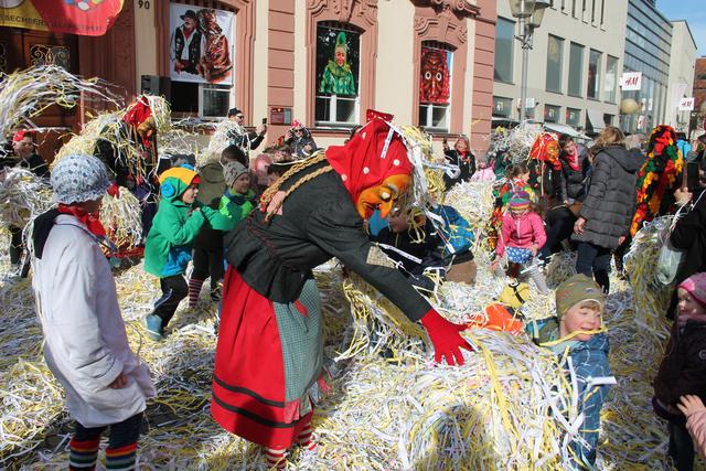 Aktenvernichtung im Rathaus | Foto: gro