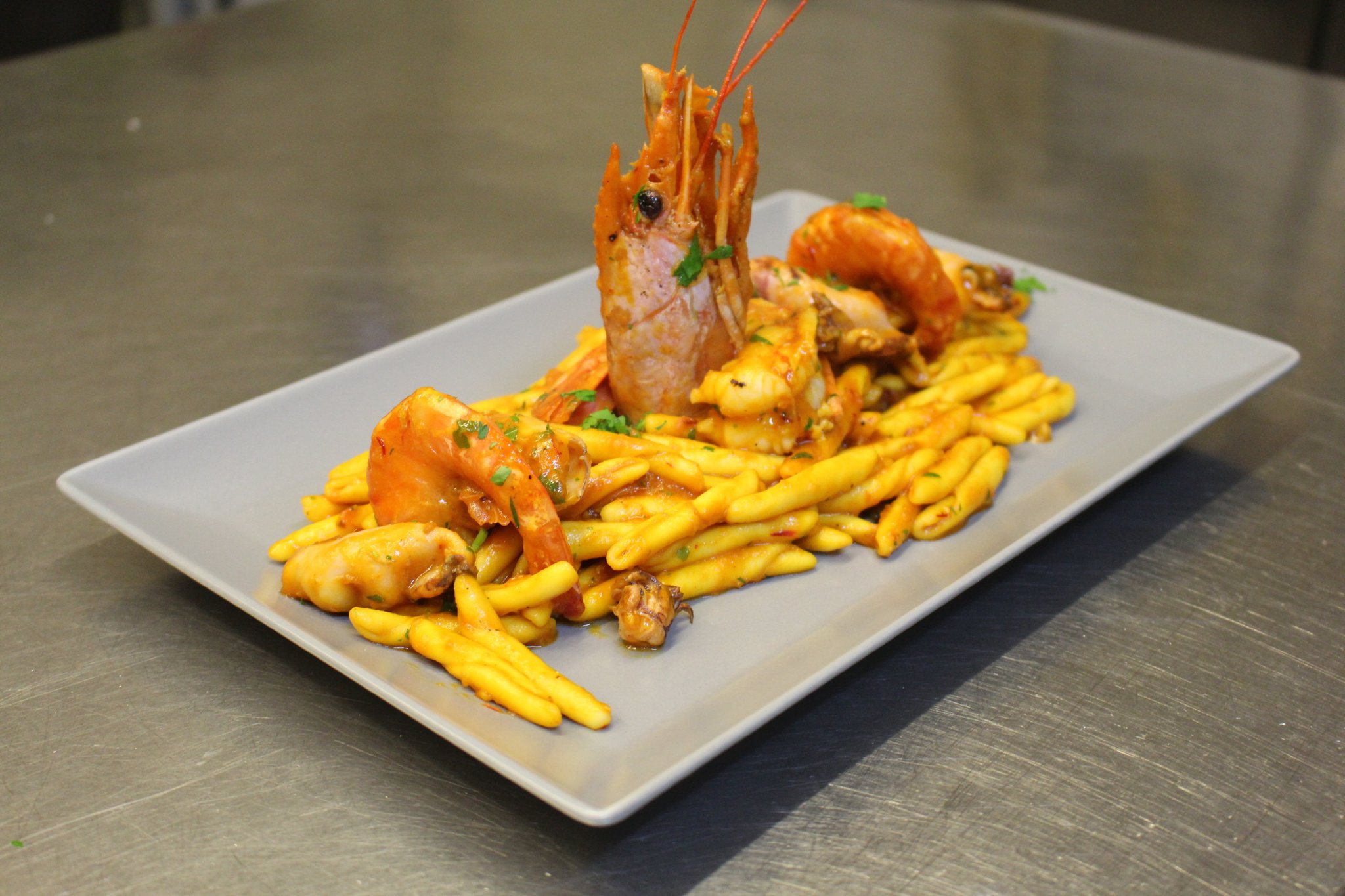 Rezept von Giovanni Riu: Sardische Pasta mit Wildfang-Garnelen - Ortenau