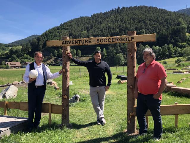 Von links: Siegfried Eckert, Carsten und Hartmut Wöhrle  | Foto: ag