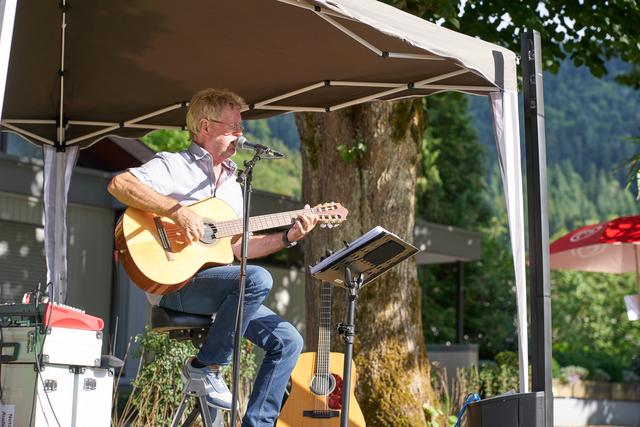 "Herri und seine Gitarre" - Heribert Heise | Foto: Gerhard Große