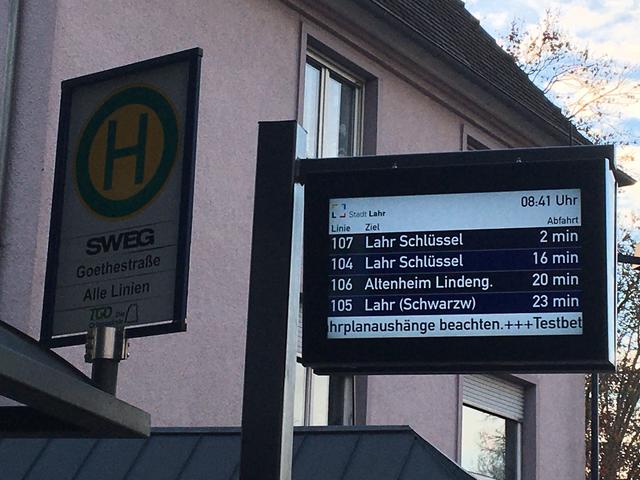 Die neuen Haltestellenanzeiger in Lahr sind seit Mittwoch, 9. Dezember, in Betrieb. | Foto: Foto: SWEG