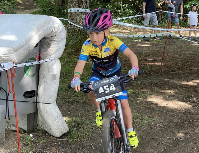 Anna Hoferer sprintet als jüngste Teilnehmerin aufs Podest. | Foto: Alex Hoferer