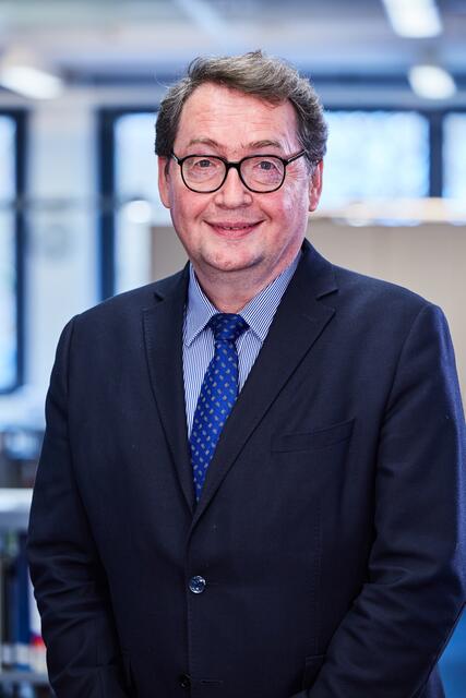 Prof. Dr. Joachim Beck, Rektor Hochschule Kehl: Gemeinschaft, Lernerfolg in Kleingruppen, die schönste Zeit im Leben sowie später spannende und erfolgreiche Tätigkeiten in den verschiedenen Bereichen der öffentlichen Verwaltung – all das wünsche ich mir für unsere Studierenden. | Foto: Hochschule Kehl