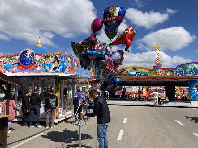 Die letzten Vorbereitungen vor dem offiziellen Start am Samstag. | Foto: gro