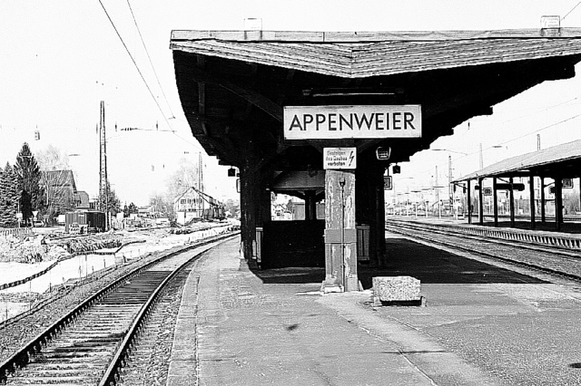 So sah der Bahnsteig in Appenweier in den 70ern aus. | Foto: Siegfried Spengler