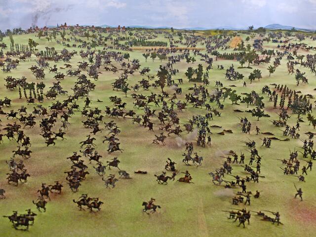 Das Foto zeigt einen Ausschnitt des Diorama das mit mehr als 4000 Zinnfiguren einen Teil dieser Schlachtbei Woerth darstellt. | Foto: Alfred Schramm