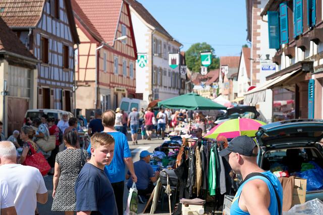Flohmarkt in Woert (Frankreich) | Foto: (c) Gerhard Große