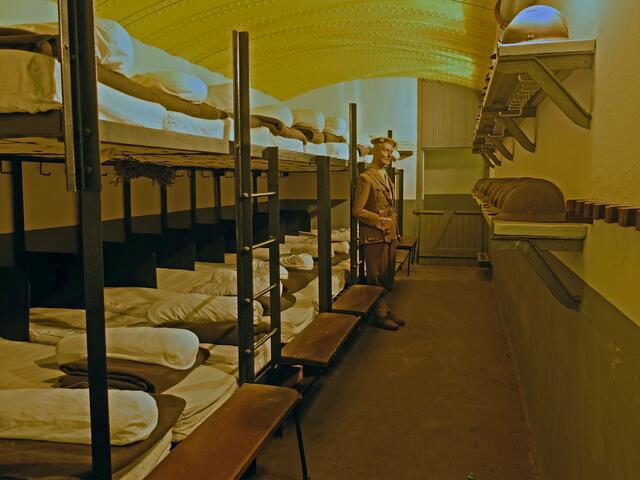 Der Mannschafts-Schlafraum. Wehe es gab einige Schnarcher unter den Männern, dann war es aus mit der Nachtruhe. | Foto: Alfred Schramm