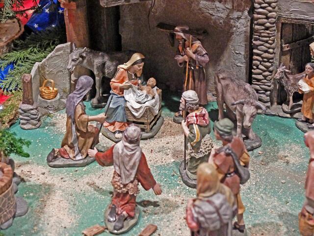 Die Hirten kamen zum Stall nach Bethlehem um Gottes Sohn zu huldigen. | Foto: Alfred Schramm