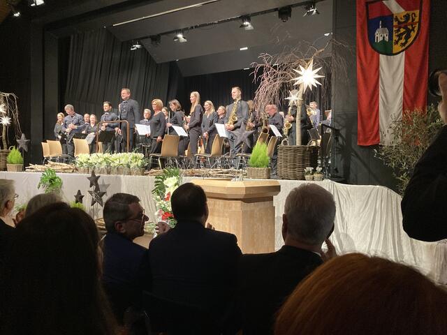 Für den musikalischen Rahmen sorgte die Stadtkapelle Oberkirch. | Foto: mak