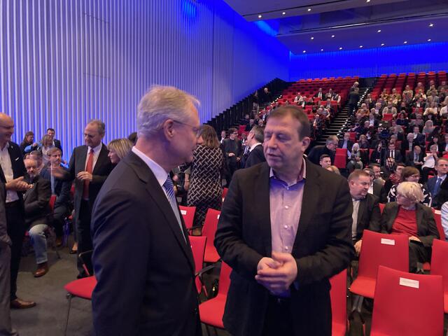 Herwig Schäfer und Landtagsabgeordnter Thomas Marwein | Foto: gro