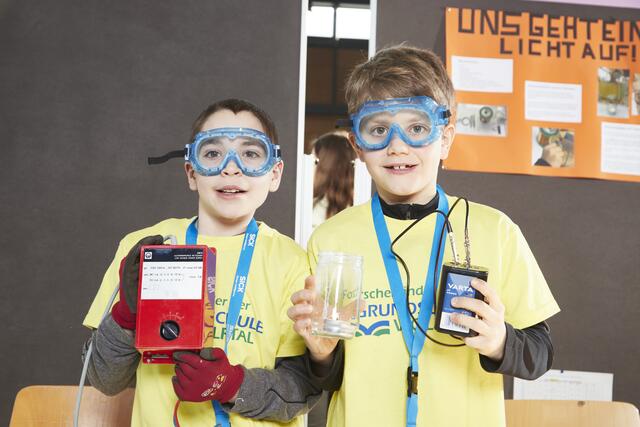 Sonderpreis Arbeitswelt: Jonas Weis und Nico Dieterle, Wolftalschule Oberwolfach: Uns geht ein Licht auf! | Foto: Sick