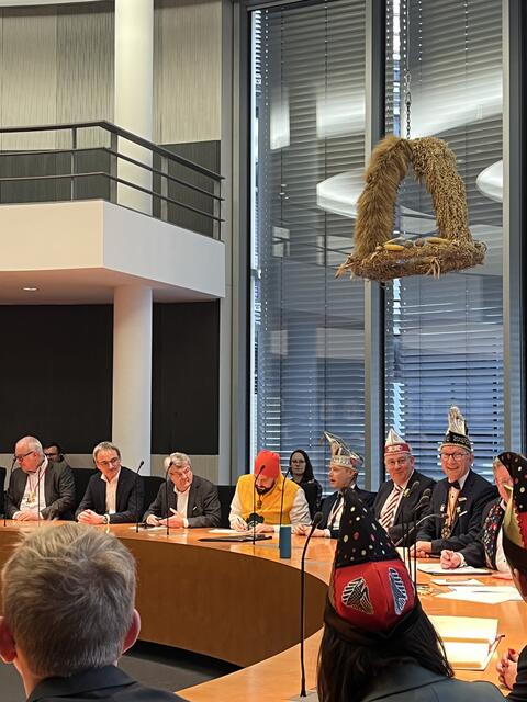 Die erste Sitzung des interfraktionellen Freundeskreis Karneval, Fastnacht, Fasching fand am Donnerstag, 9. Februar, im Bundestag in Berlin statt. | Foto: Christina Stückler