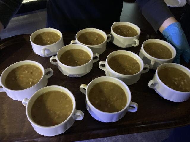 Ohne Bohnensuppe geht nichts. | Foto: gro