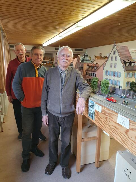 Die Modellbauer Werner Friedemann, Rolf Ilzhöfer und Otto Krämer (v. l.) | Foto: Stadt Lahr