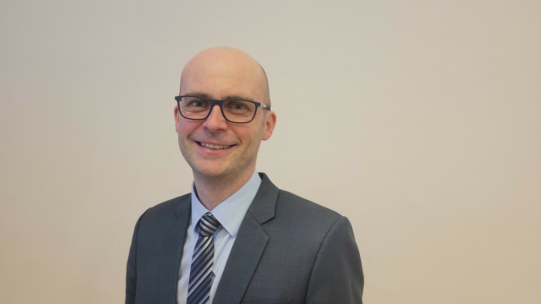 Neuer Fachbereichsleiter Finanzen Zoller wird der Herr der