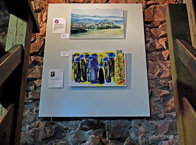 Bilder der Künstlerinnen Frau Christine Weissenberg und Frau  Elfi Bayer. Ausgestellt im Museum Kinzigtorturm der Gengenbacher Bürgergarde. | Foto: Alfred Schramm