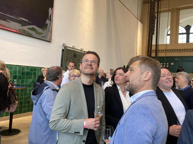 OB Marco Steffens lässt die Architektur auf sich wirken. | Foto: gro